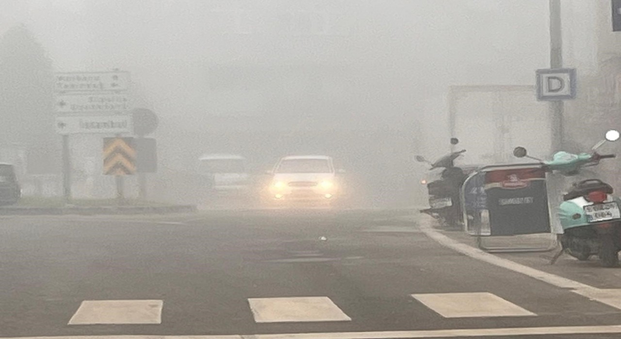 Hayraboluda yoğun sis hayatı olumsuz etkiledi