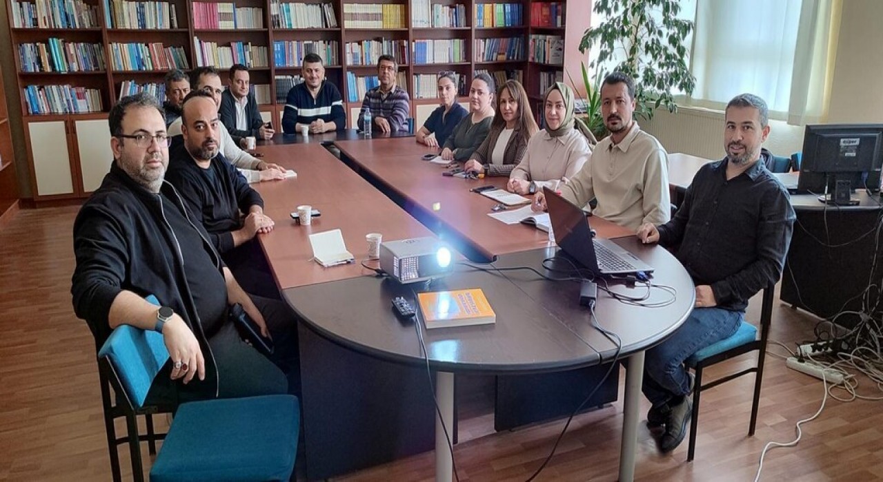 Hisarcık MYOda Bologna Bilgi Paketi ve Ders Tanım Formu Hazırlama konulu eğitim