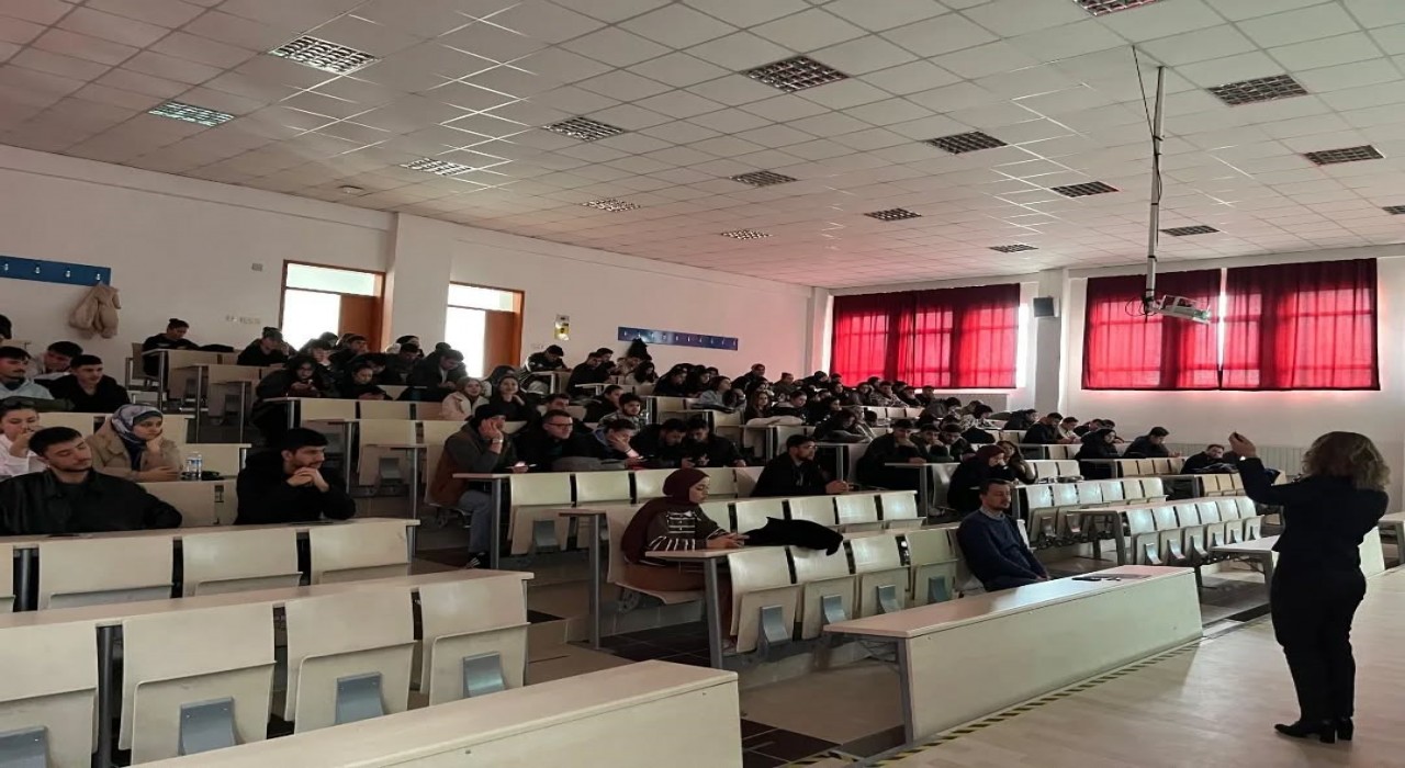 Hisarcık MYOda Davranışsal Bağımlılıkla Mücadele konulu eğitim düzenlendi