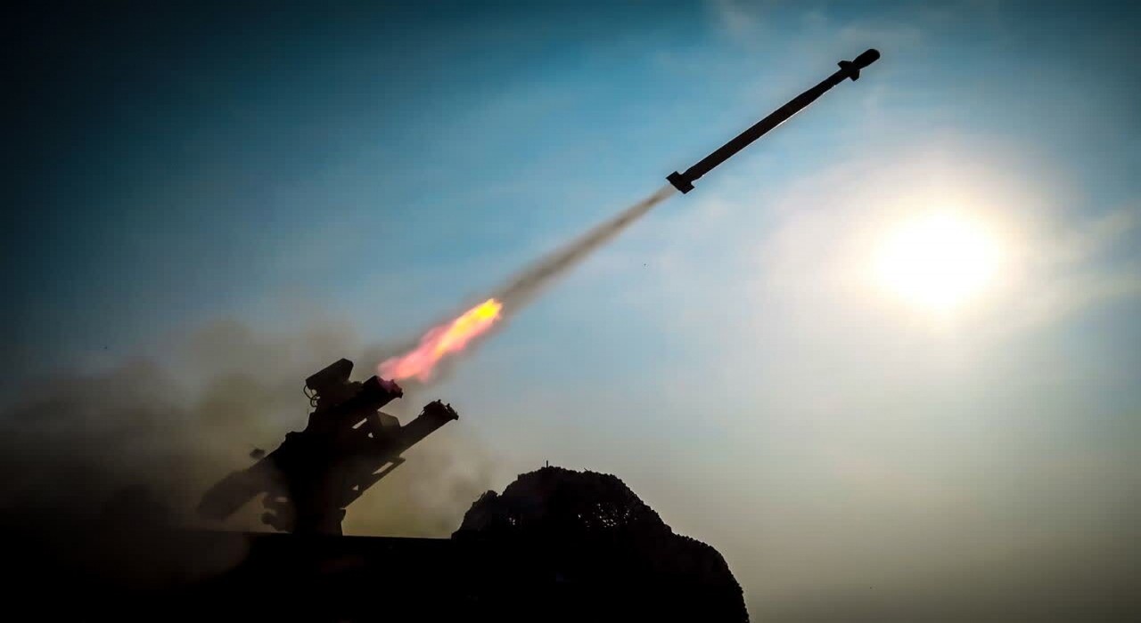 İrandan Umman Denizinde füze atışı