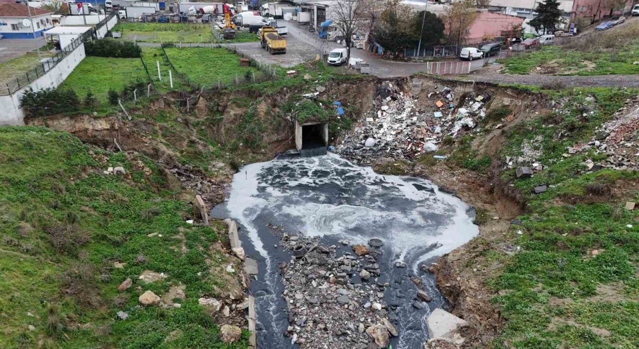 İSKİye 3 milyon lira ceza kesilmişti, Marmara Denizine lağım akıtmaya devam ediyor