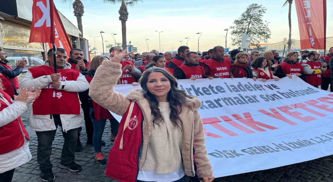 İzmir Büyükşehir işçileri Masa kurulmazsa mücadele büyüyecek