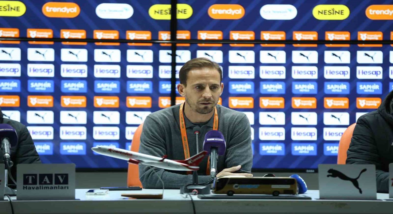 Joao Pereira: Kendi sahamızda o topun kaleye girmesi için daha fazla çaba göstermemiz gerekiyor