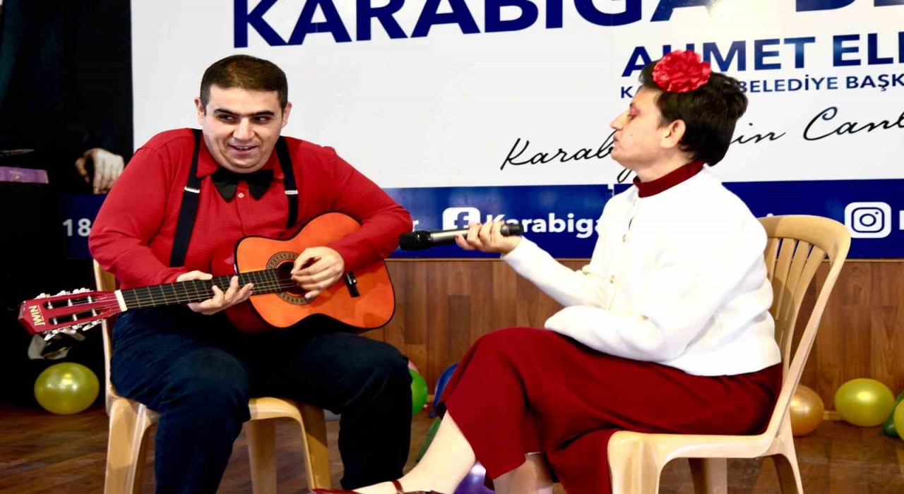 Karabigada 3 Aralık Coşkusu, Engeller Sevgi ve Umutla Aşılıyor