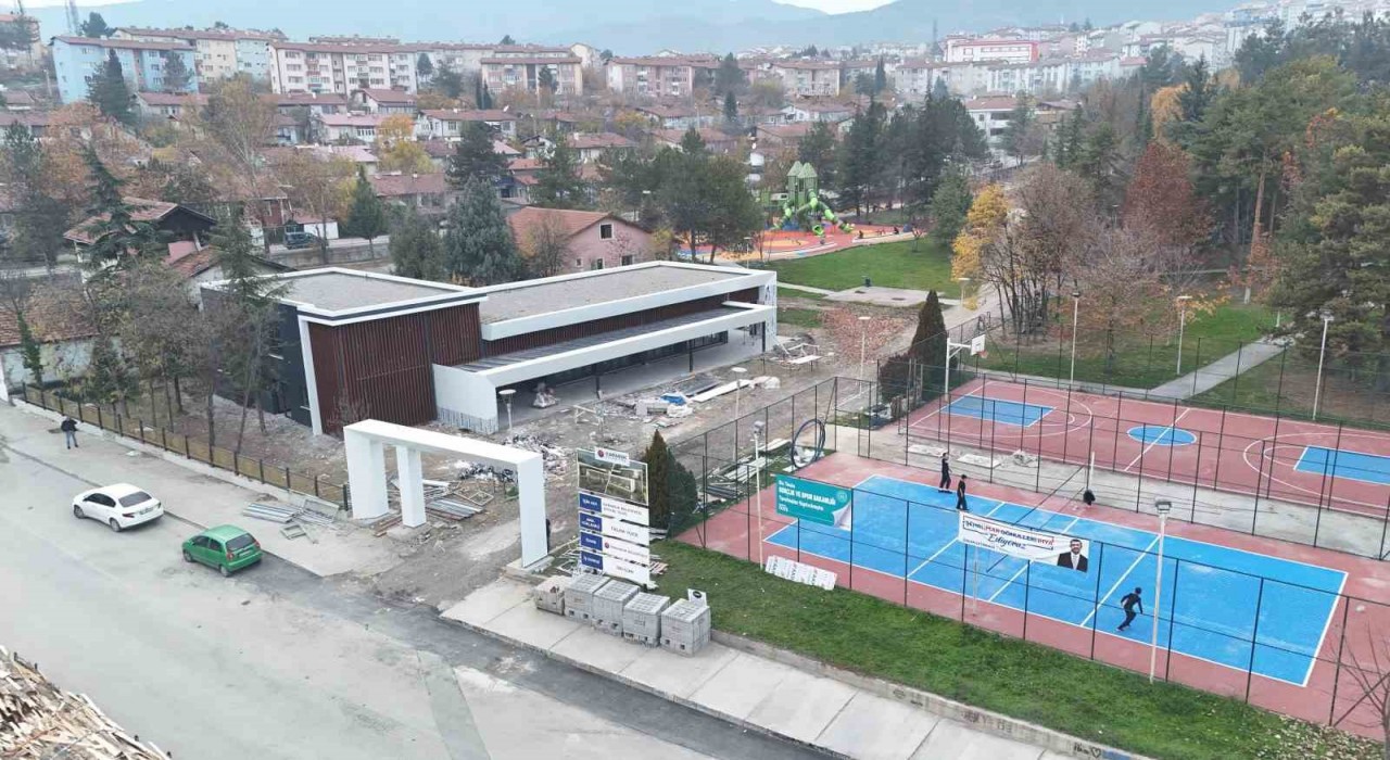 Karabük Belediyesi 5000 evler sosyal tesislerinde çalışmalar hız kesmiyor