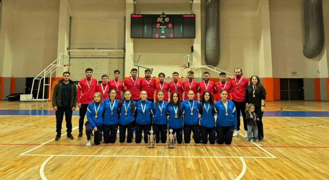 KBÜ voleybol takımlarından bölge şampiyonasına iki ayrı zafer