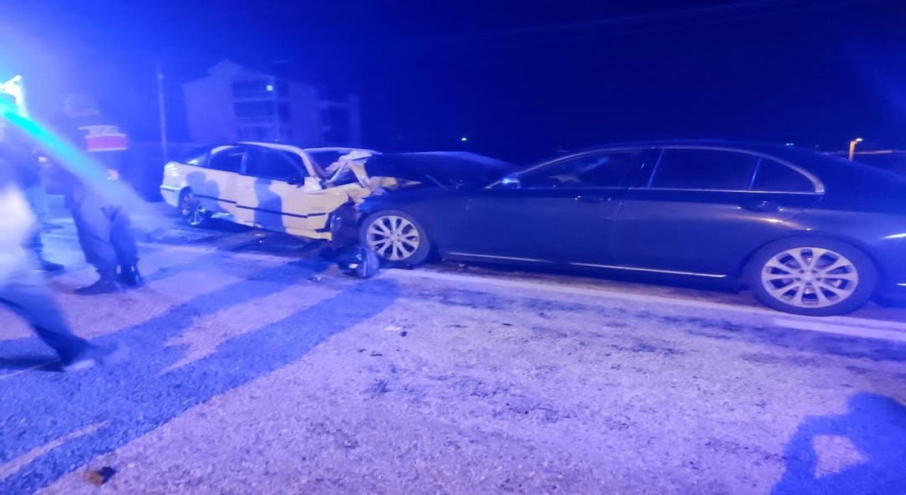 Konyada otomobiller çarpıştı: 1 ölü, 5 yaralı