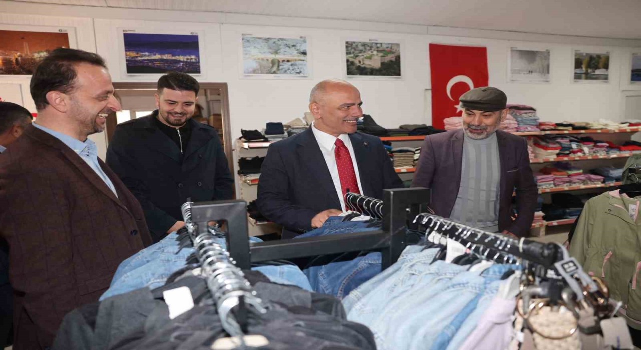 Körfezde ihtiyaç sahipleri için Sevgi Mağazası kapılarını açtı