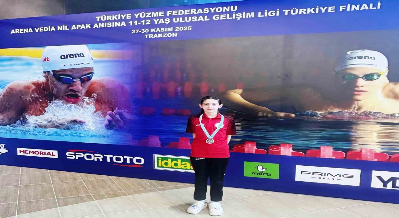 Körfezli yüzücü Trabzondan madalyayla döndü