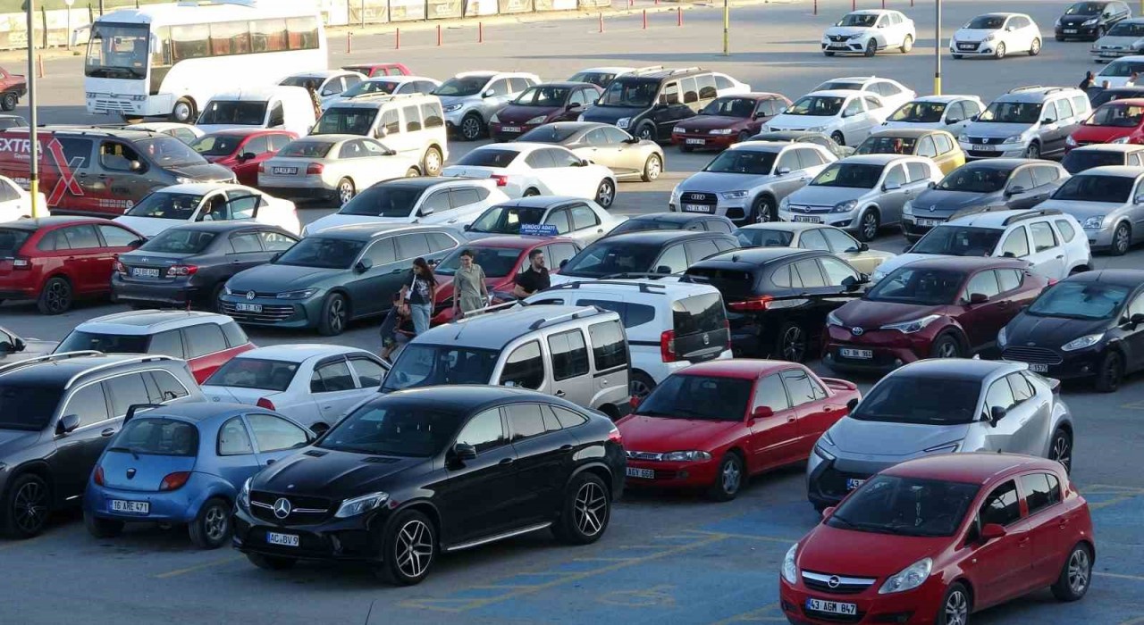 Kütahyada araç sayısındaki artış hız kesmiyor