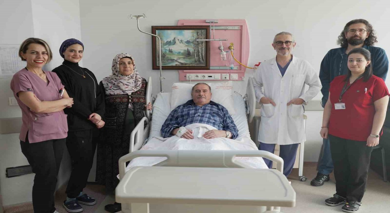 Malatyada aort yırtığı kapalı yöntemle onarıldı