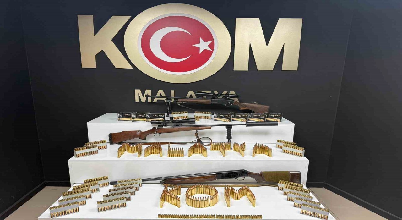Malatyada ruhsatsız silah operasyonu: 2 gözaltı