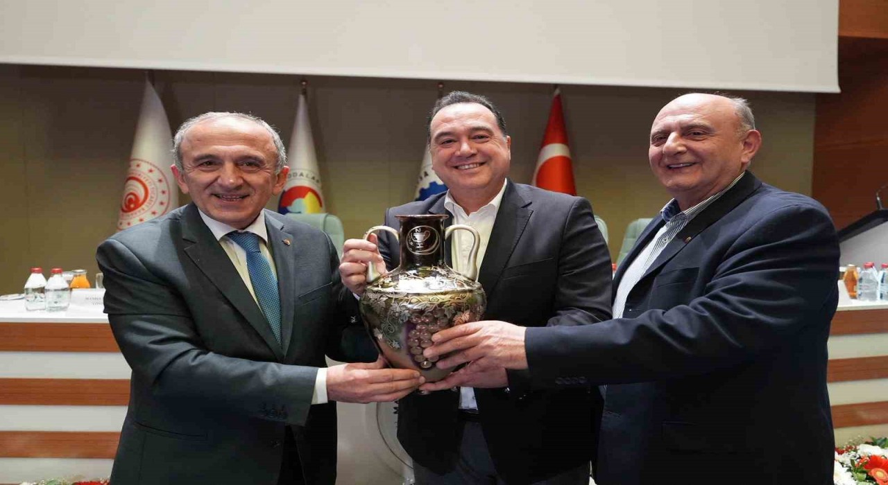 Manisa TSO Başkan Dutluluyu ağırladı