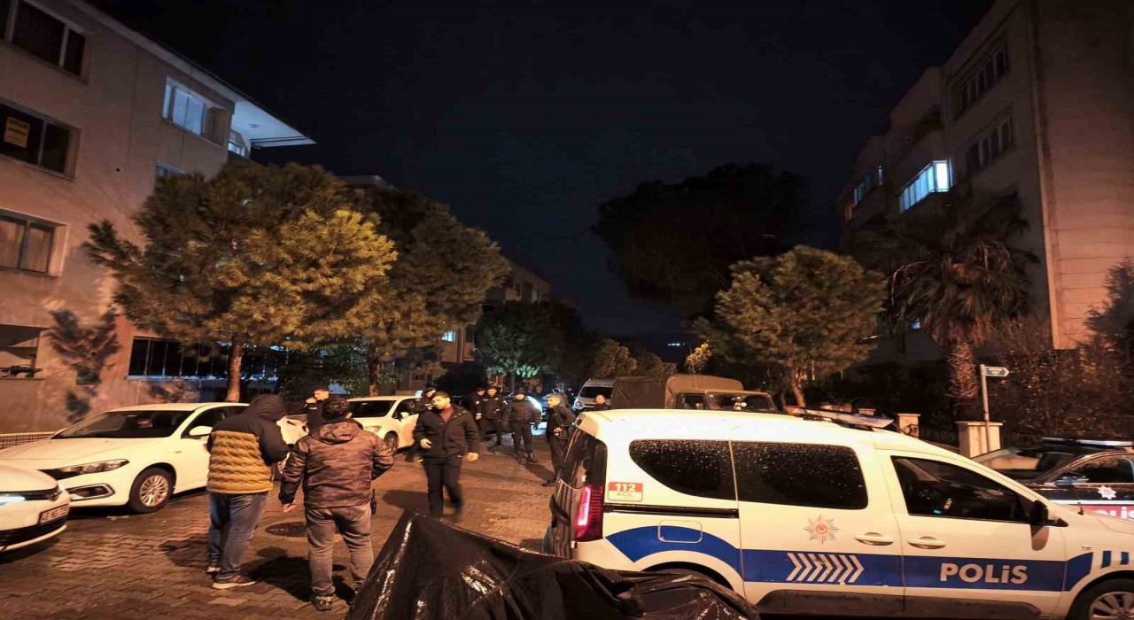 Menteşede bıçaklı kavga:1 kişi ağır yaralı