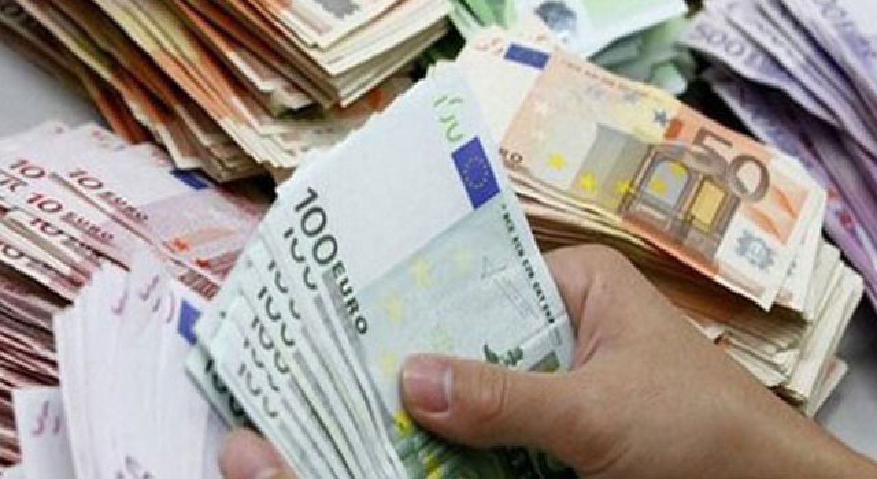 Merkez Bankası’nın Faiz İndirimi Sonrası Kur Rekor Kırdı