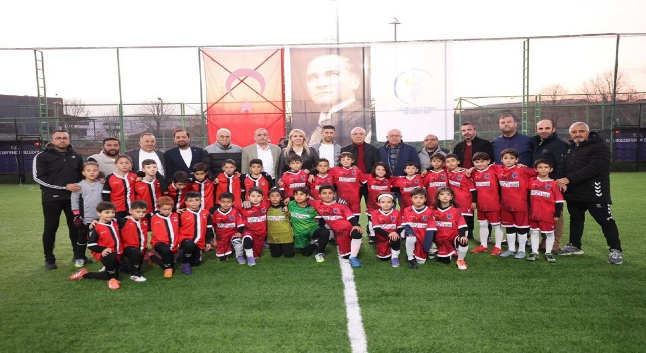 Merkezefendide Erol Cantürk U-9 Futbol Şenlik Ligi başladı