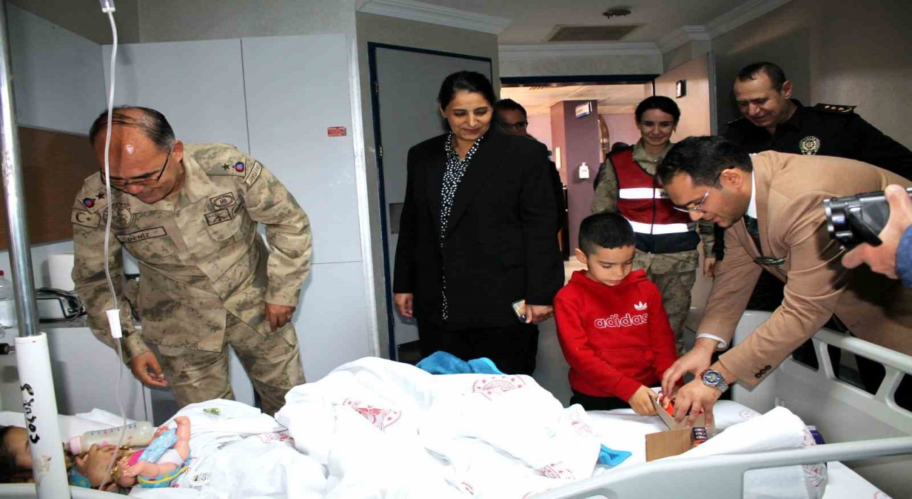 Midyat Devlet Hastanesinden anlamlı proje: Gülümse Midyat, Umut Çocuklarda