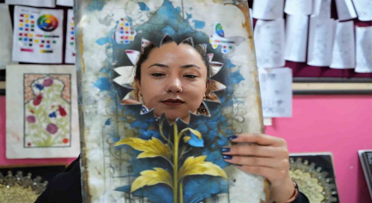 Muşta kadınlar kâğıt rölyef kursuyla aile bütçesine katkı sağlıyor