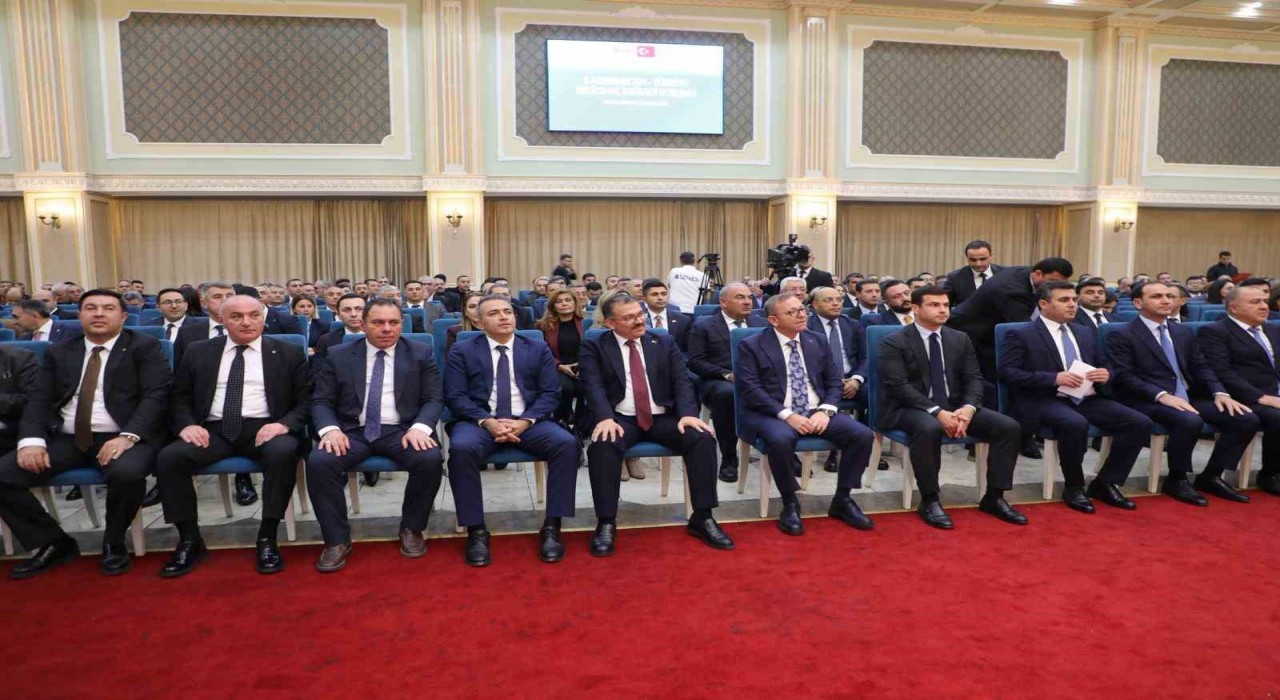 Nahçıvanda 2. Serhat İlleri Bölgesel Ekonomi Forumu düzenlendi