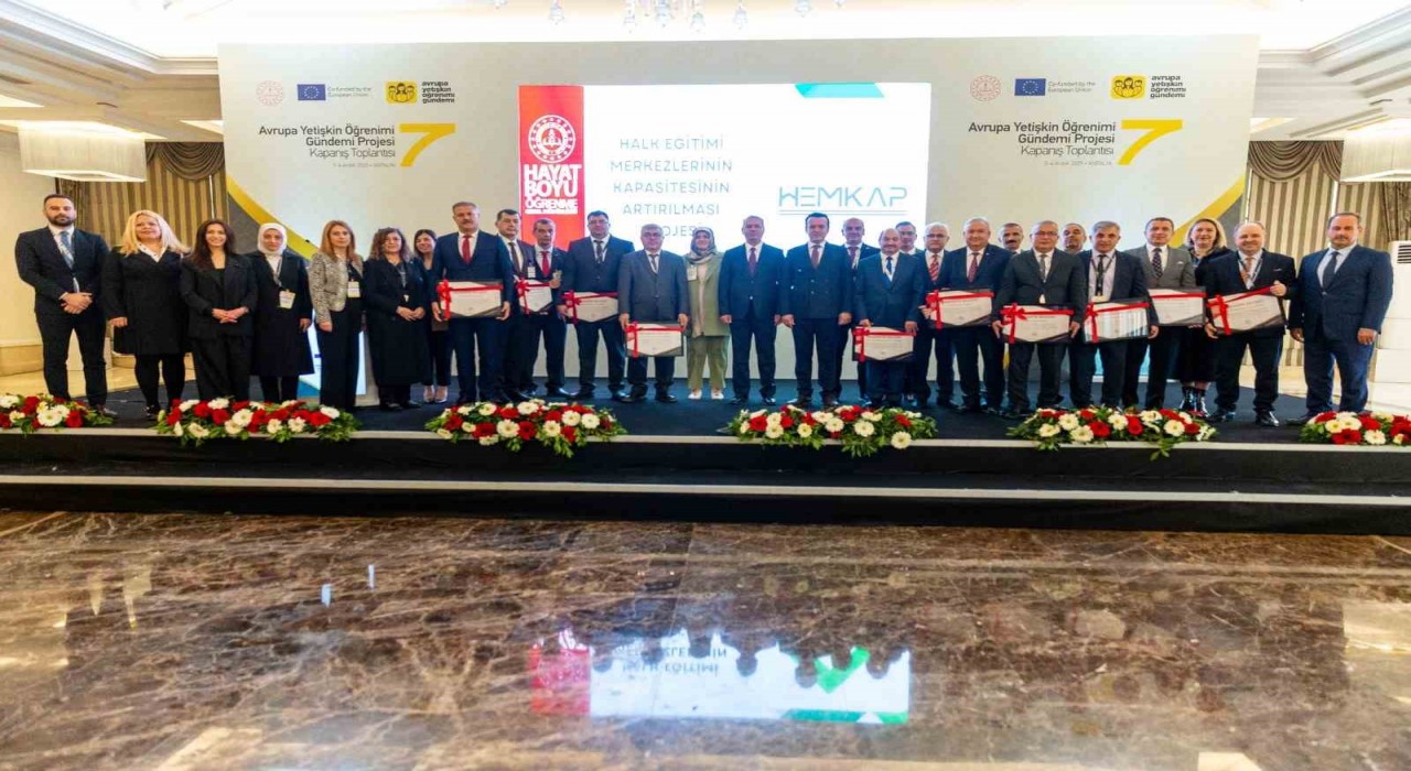 Niğde Halk Eğitimi Merkezi, Türkiyenin en başarılı 10 kurumu arasında yer aldı