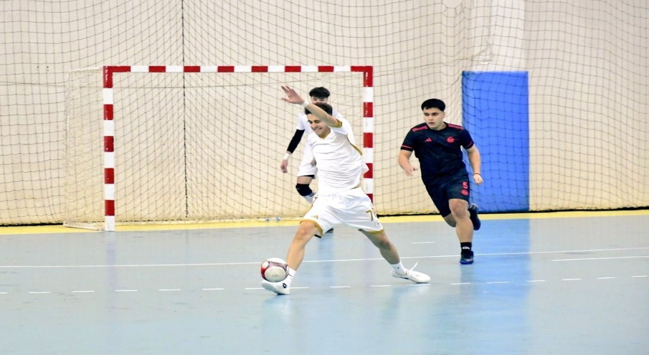 Okul Sporları Genç A Erkek Futsal Müsabakaları başladı
