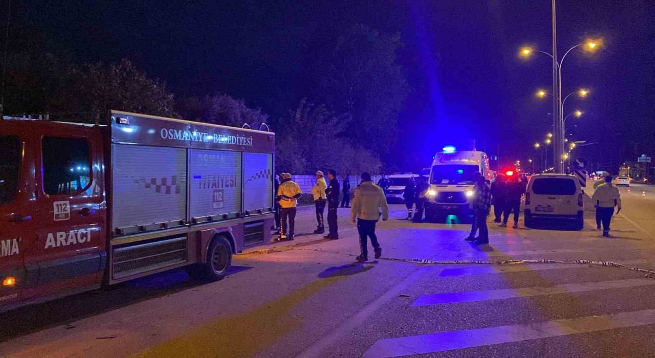 Osmaniyede 3 araçlı zincirleme kaza: 2 ölü, 7 yaralı