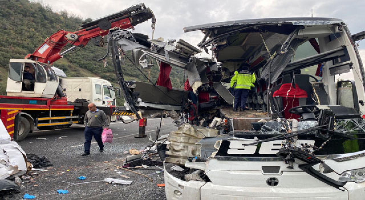 Osmaniye’de Yolcu Otobüsü Tıra Çarptı: 7 Ölü, 11 Yaralı