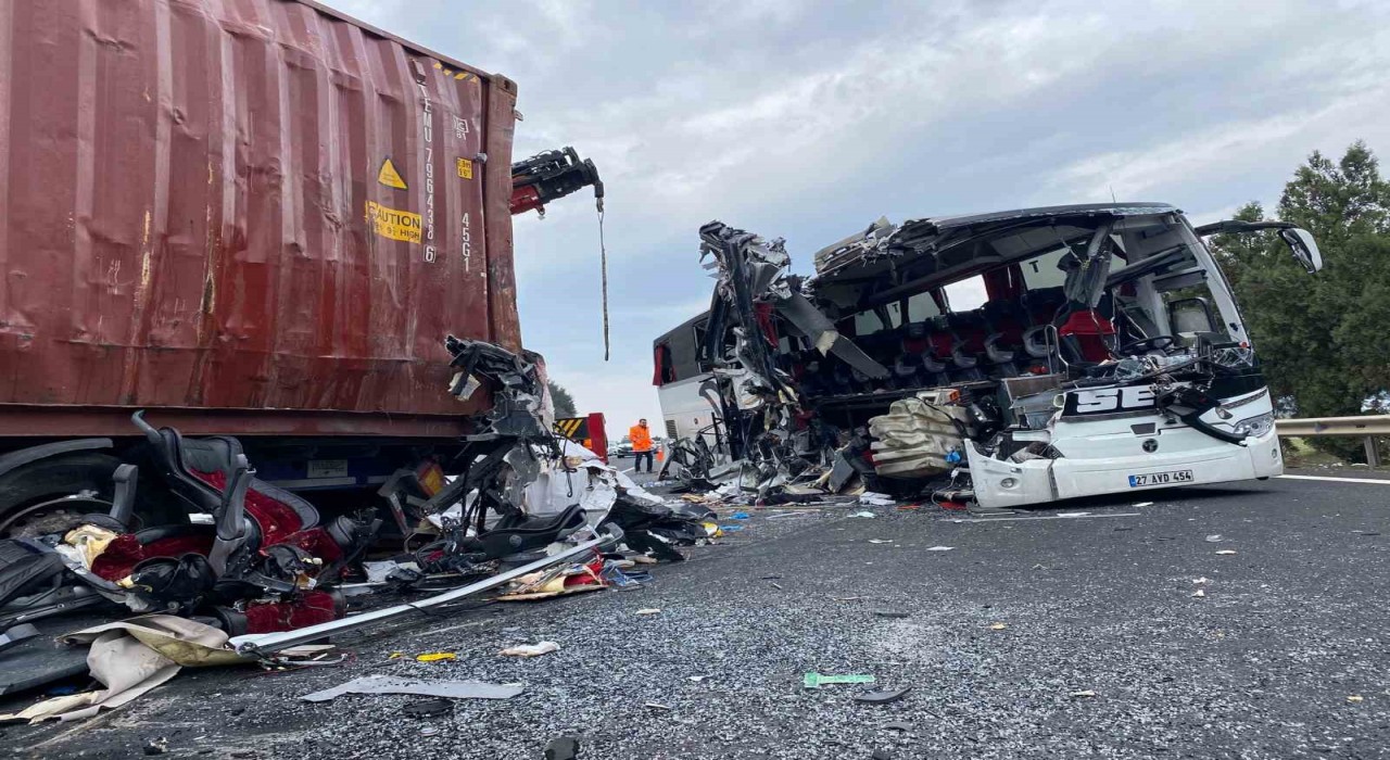 Osmaniyedeki feci kazada ölü sayısı 7 yükseldi