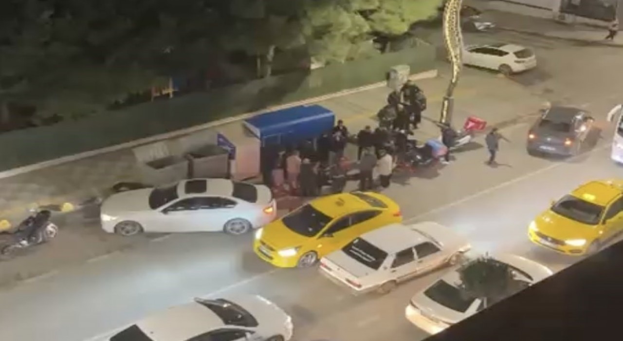 Otomobille çarpışan motosikletin sürücüsü yaralandı