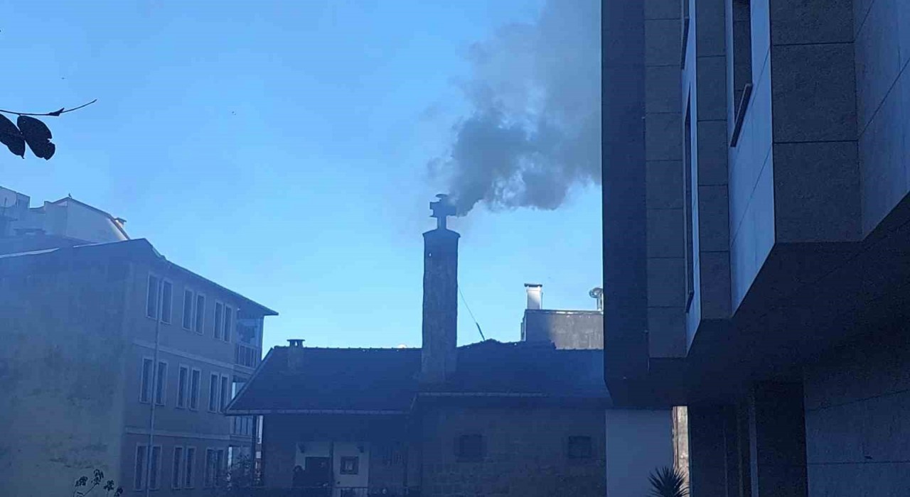 Rizede baca yangını paniğe neden oldu