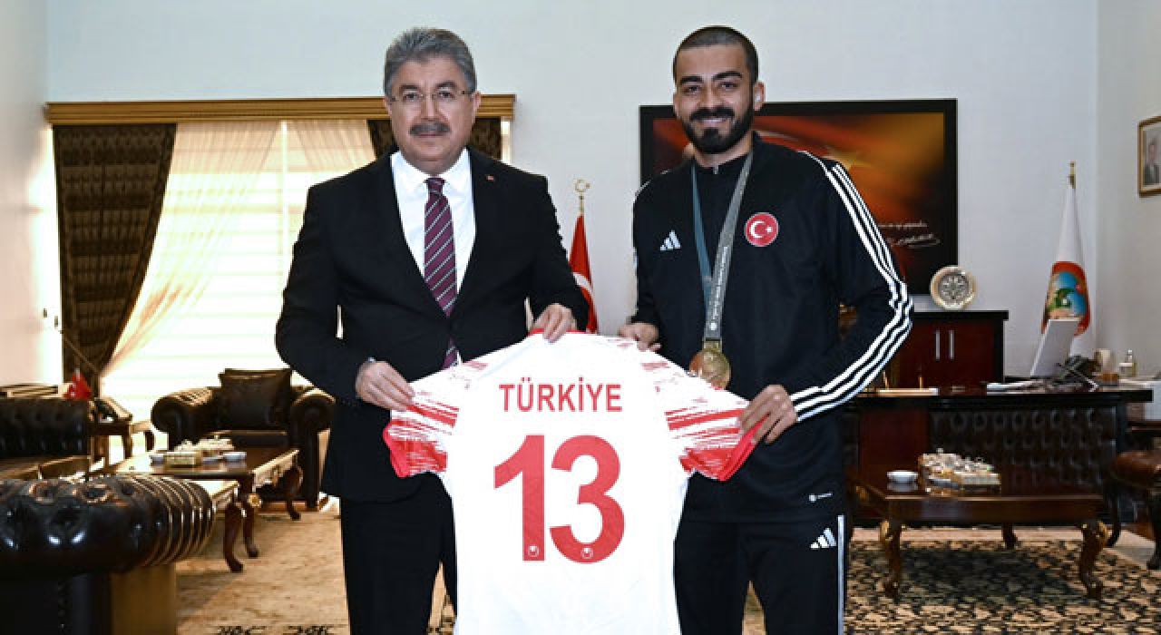 Şampiyon Sporcu Vali Yılmaz’ı Ziyaret Etti