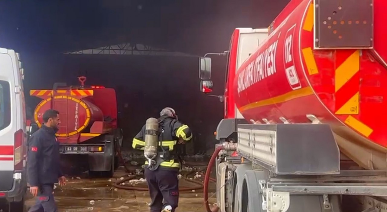 Şanlıurfada pamuk fabrikasında yangın