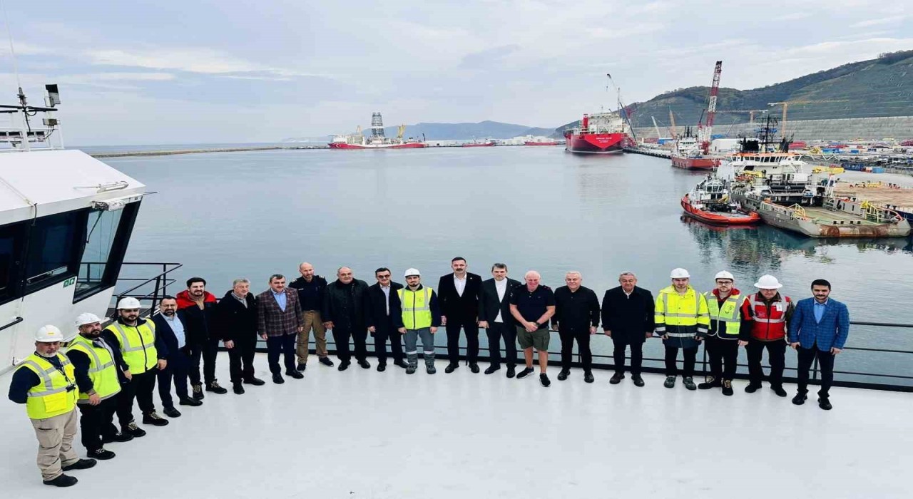 Seven Vega gemisi Filyos Limanında: 2026 hedefi için start verildi