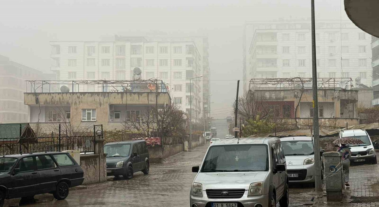 Siirtte sis ve sağanak yağış etkili oldu