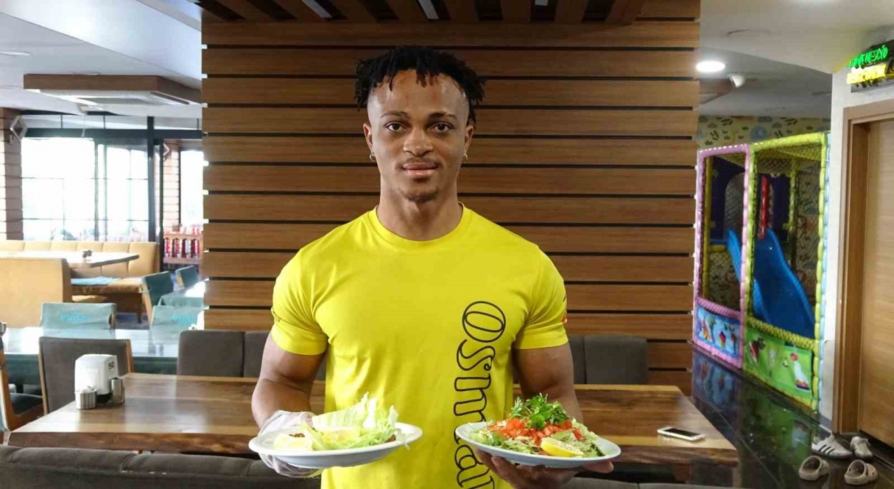 Siirtte yemek servisleri Nijeryalı Michealden