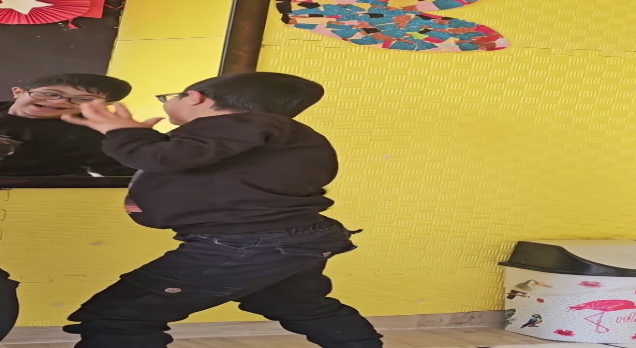 Şırnakta Down sendromlu minik yıldızın ritmi yürekleri ısıttı