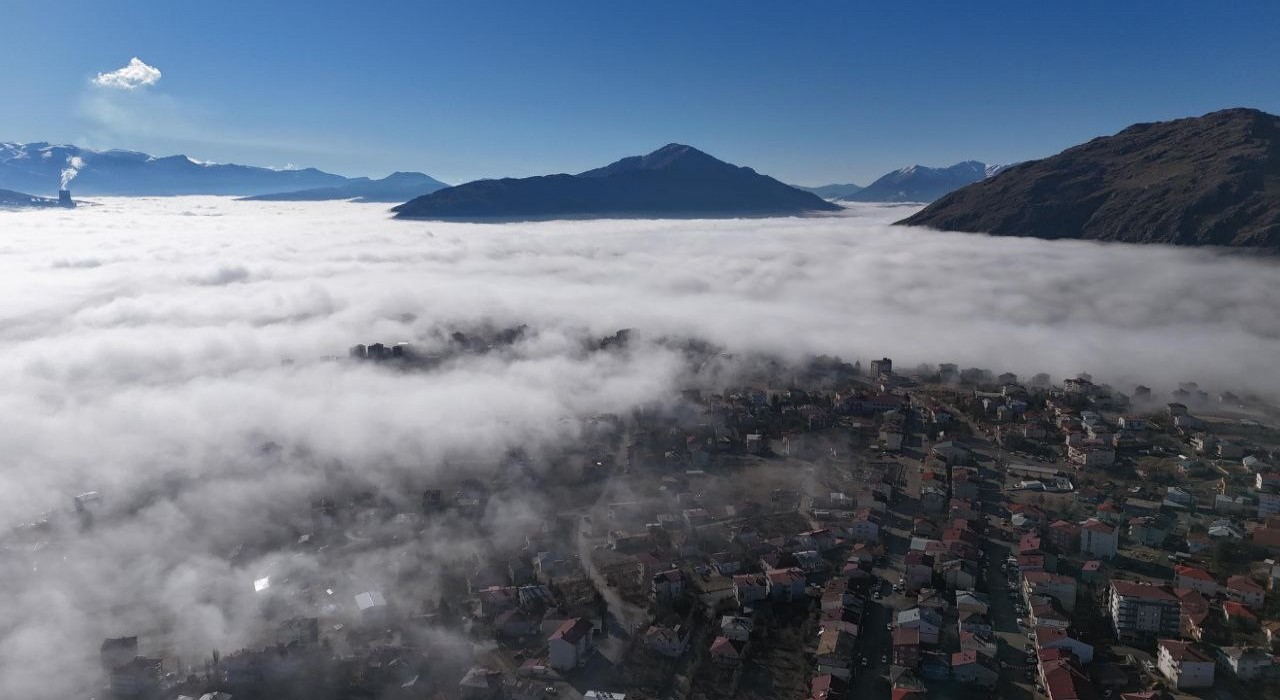 Sis kartpostallık görüntüler oluşturdu