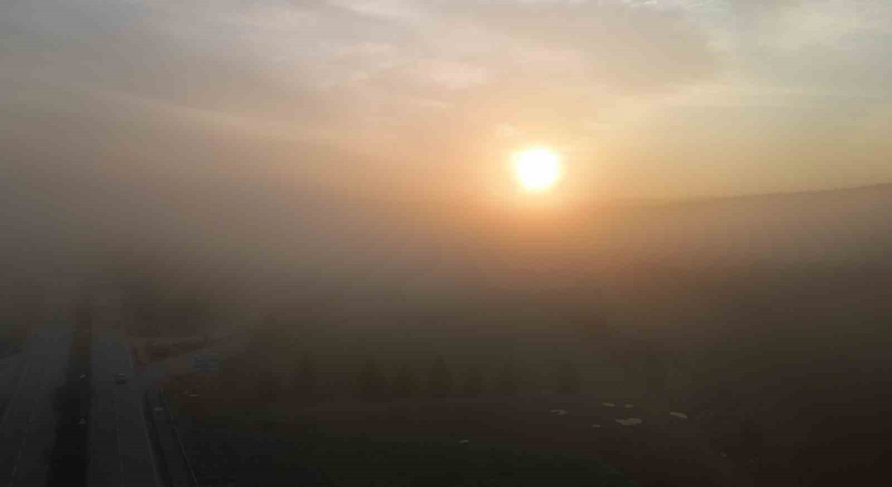 Sisle örtülen Eskişehirde göz gözü görmüyor