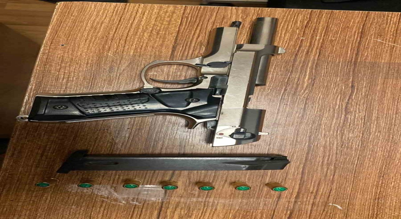 Şişlide İETT durağında gündüz vakti havaya ateş açan şüpheli yakalandı