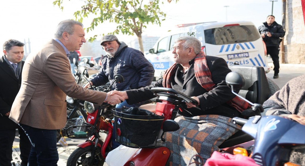 Sivas Belediyesi, engelleri kaldıran hizmetlerin açılışını yaptı