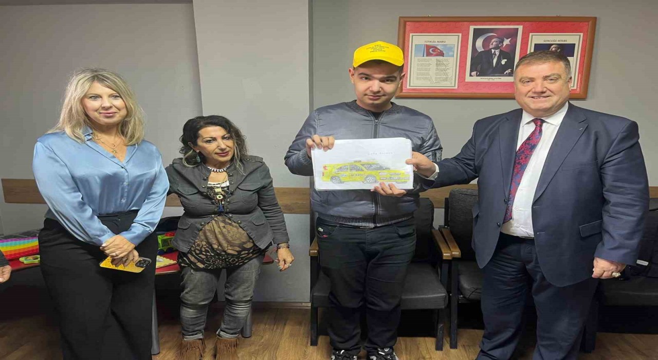 Taksi tutkunu Halile Başkan Özkandan özel sürpriz