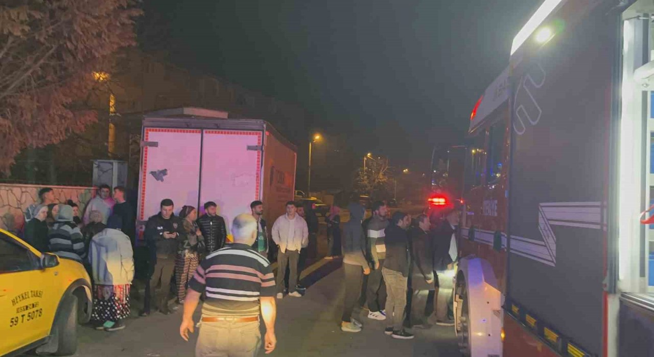 Taşındığı evdeki ilk günde çıkan yangında ağır yaralandı