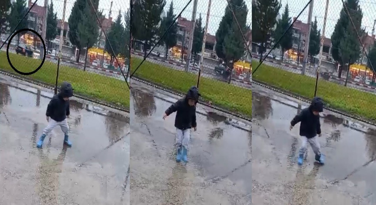 Tavşanlıda orta refüjdeki ağaca çarpan otomobildeki 2 kişi yaralandı