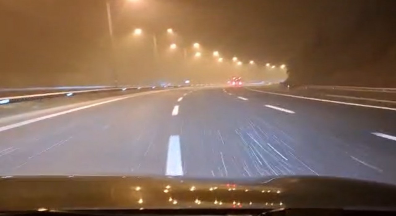 TEMin Bolu geçişinde tipi şeklinde kar yağışı