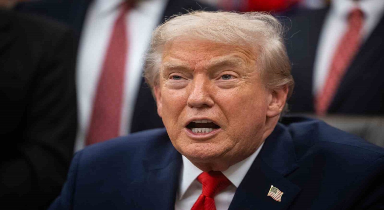 Trump: (Epstein) Yüzlerce insanla fotoğrafı var, onun hakkında hiçbir şey bilmiyorum