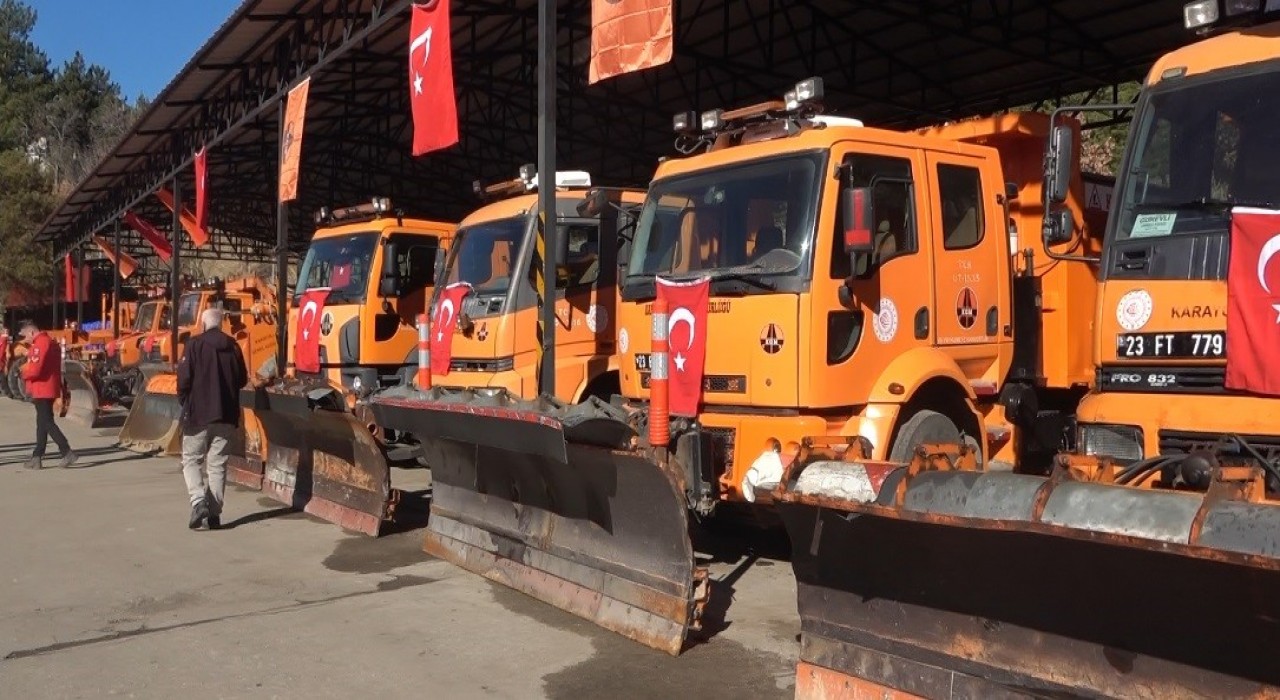 Tunceli 200 araç ve 842 arama kurtarma personeliyle kışa hazır