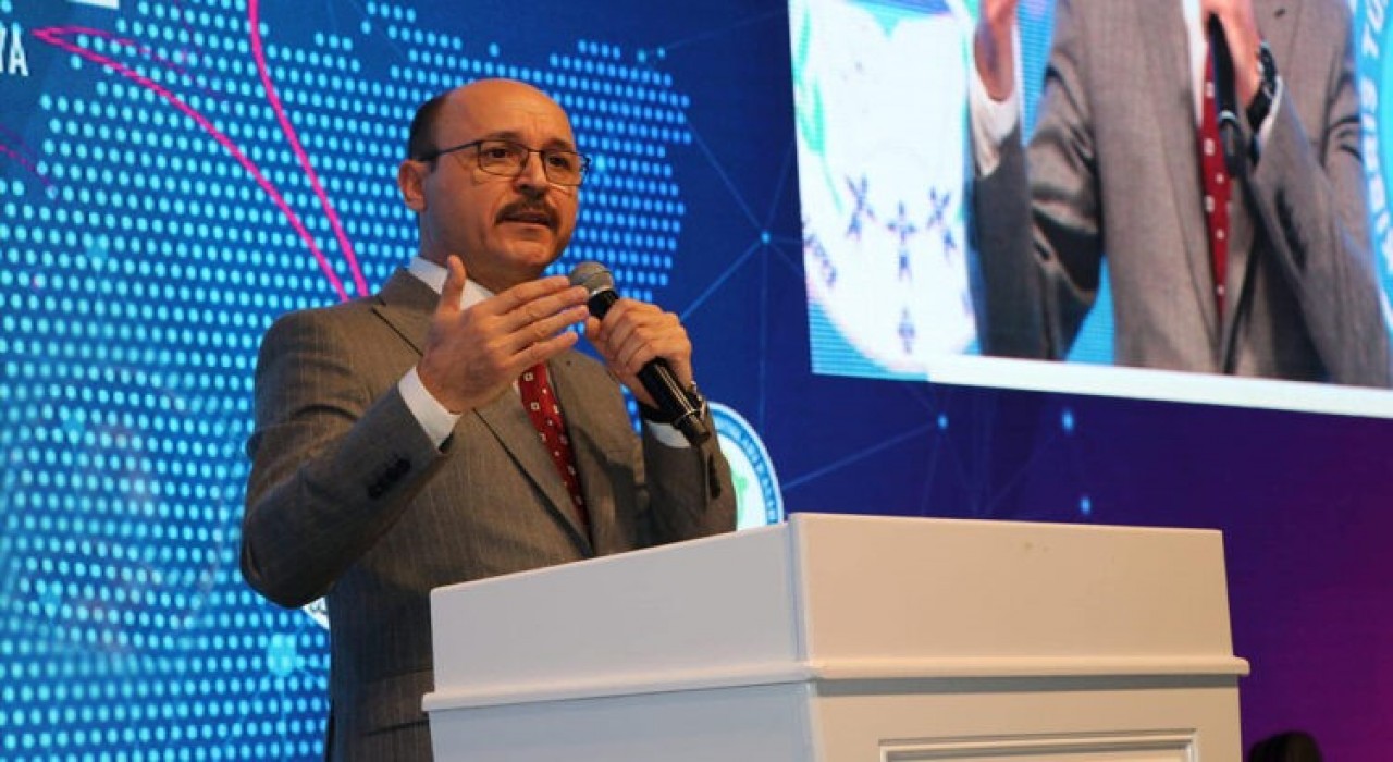 Türk Eğitim-Sen Genel Başkanı Geylan: Öğretmeni itibarlı kılamazsanız, eğitimde istenen hedeflere ulaşmanız mümkün değildir