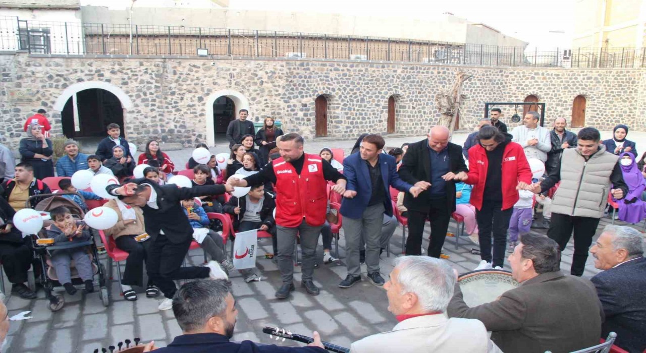 Türk Kızılayından Cizrede engellilere anlamlı etkinlik