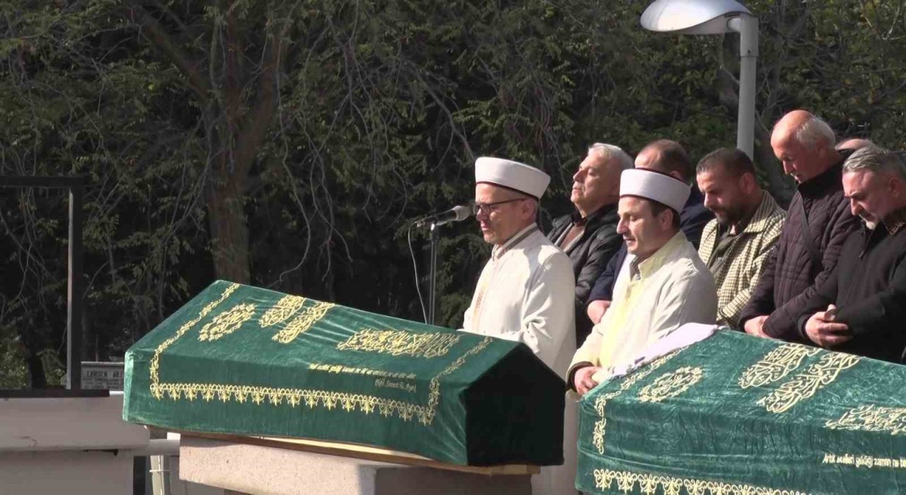Tutuklu fabrika sahibi Kurtuluş Oransalın cenazesi Şakirin Camiinden kaldırıldı