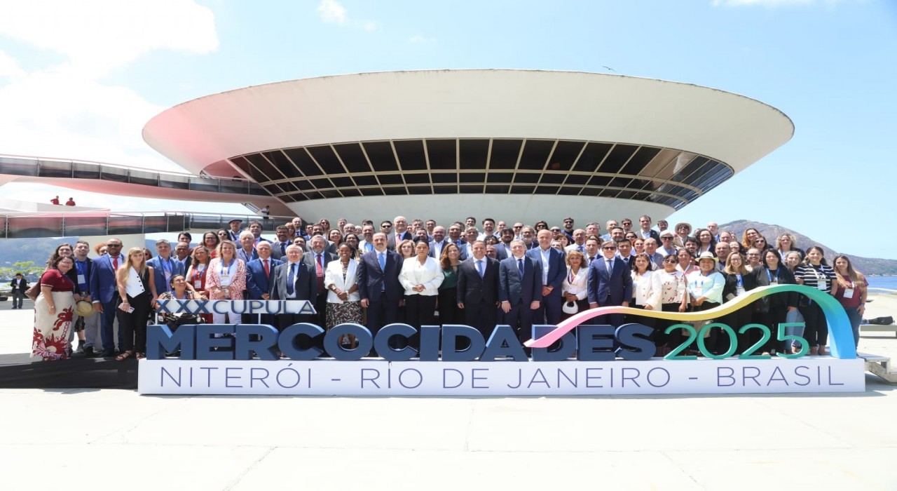 UCLG Başkanı Altay, UCLG Mercociudades Zirvesine katıldı